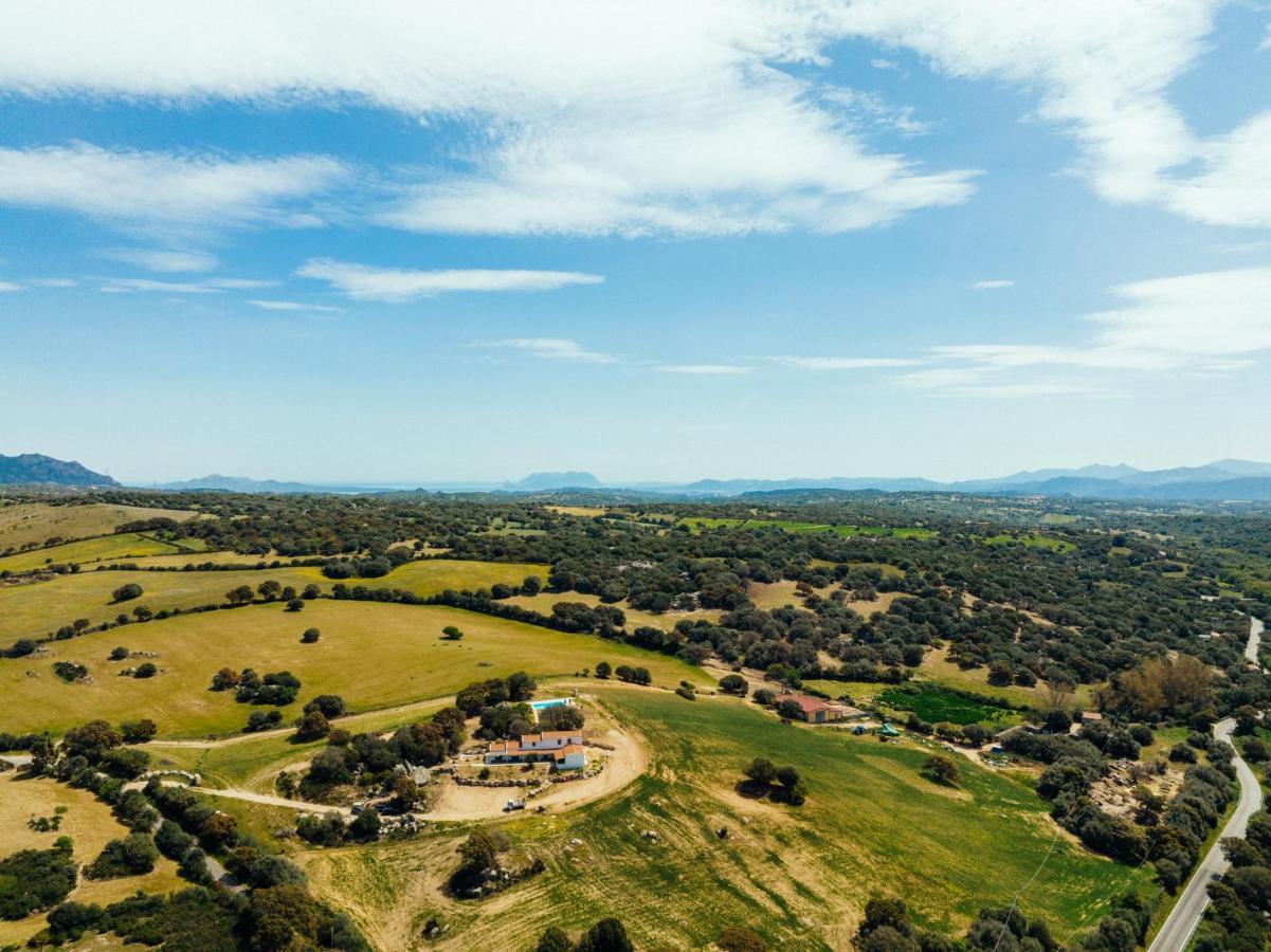 Agriturismo Bed And Breakfast Tanca Taroni 텔티 외부 사진
