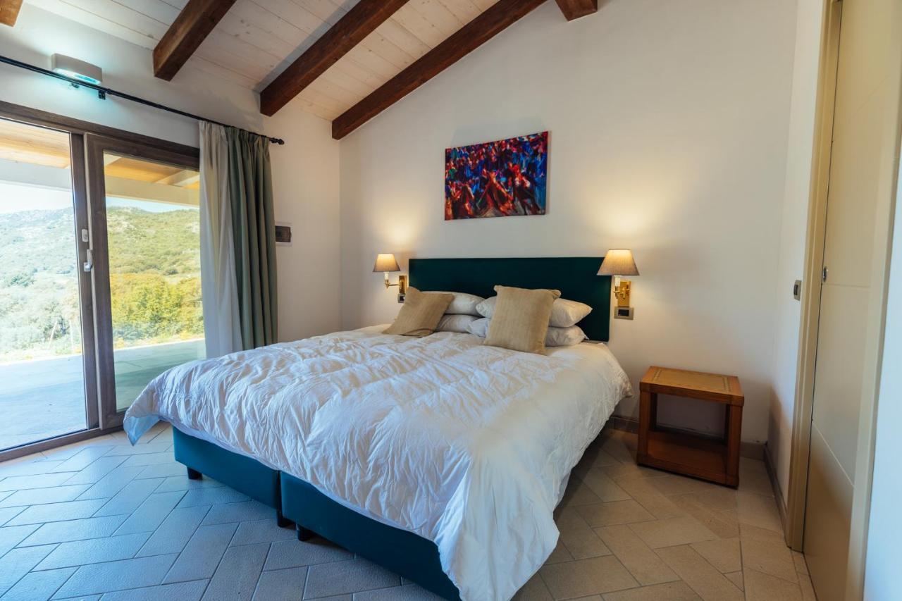 Agriturismo Bed And Breakfast Tanca Taroni 텔티 외부 사진