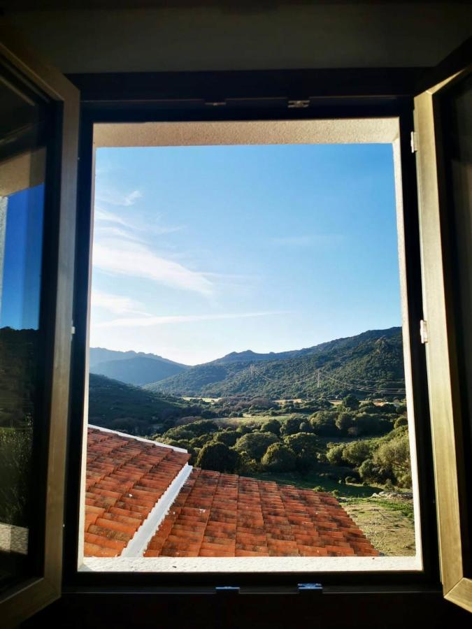 Agriturismo Bed And Breakfast Tanca Taroni 텔티 외부 사진