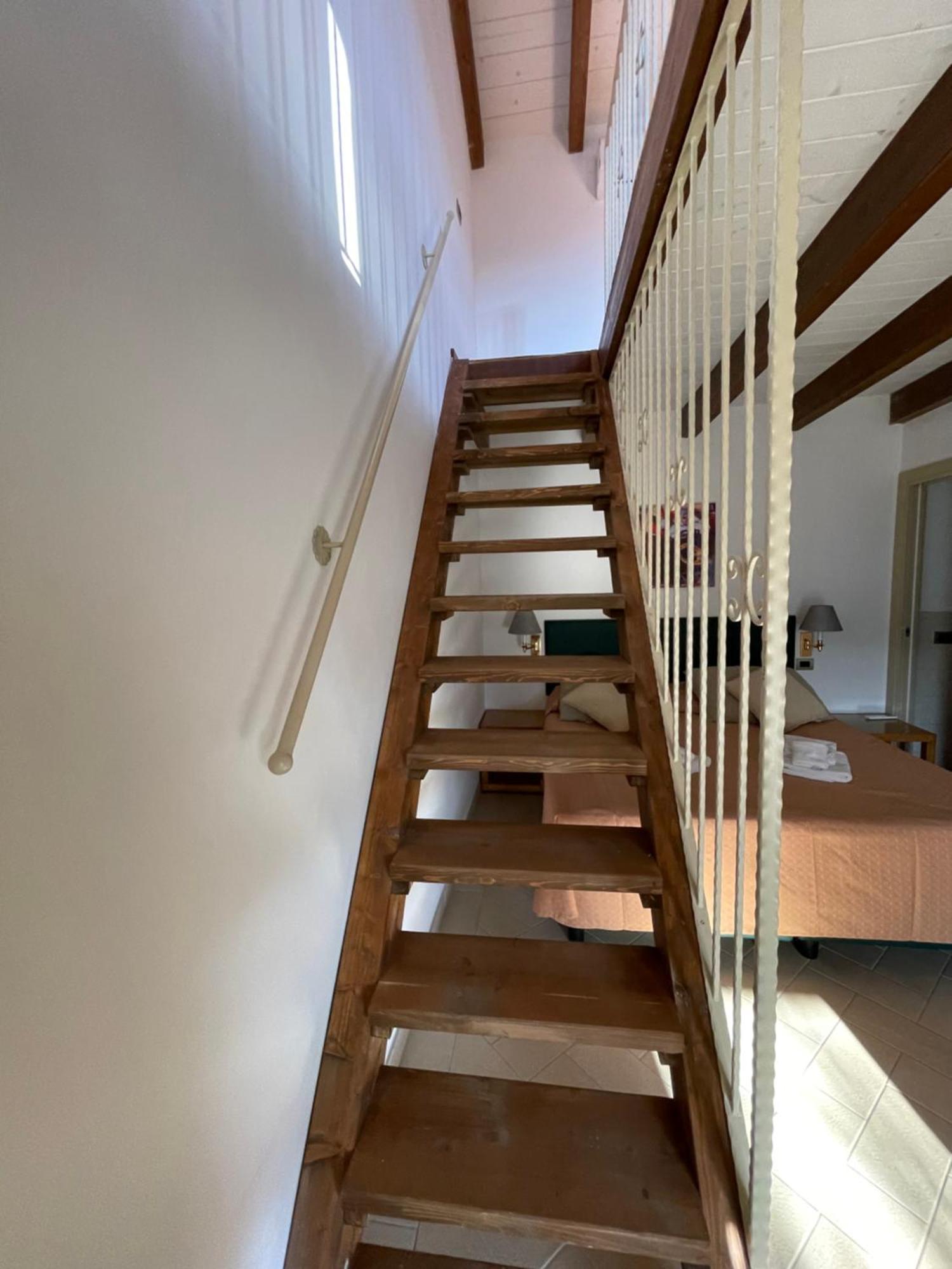 Agriturismo Bed And Breakfast Tanca Taroni 텔티 외부 사진