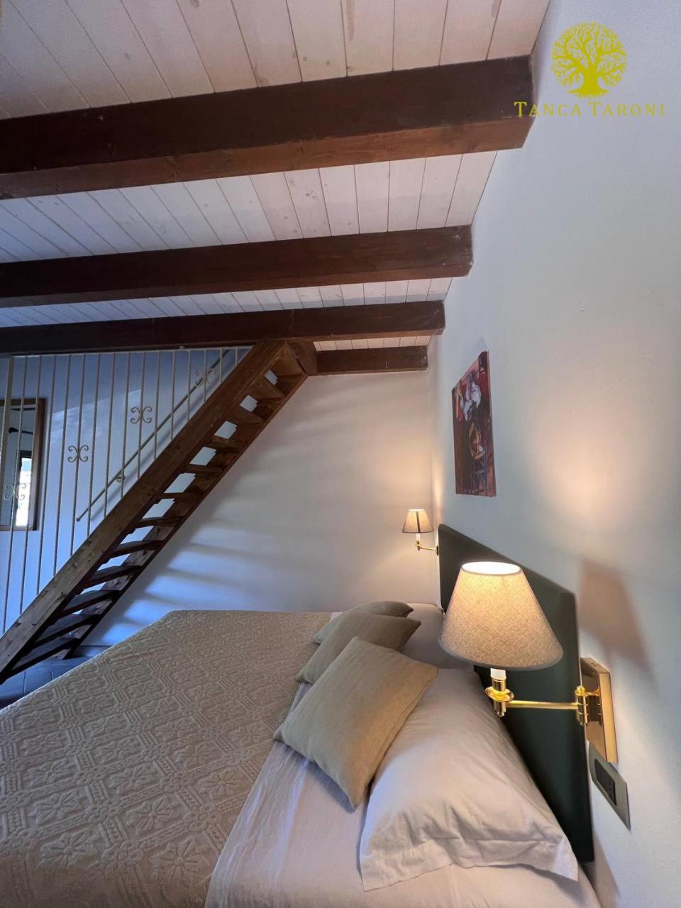 Agriturismo Bed And Breakfast Tanca Taroni 텔티 외부 사진