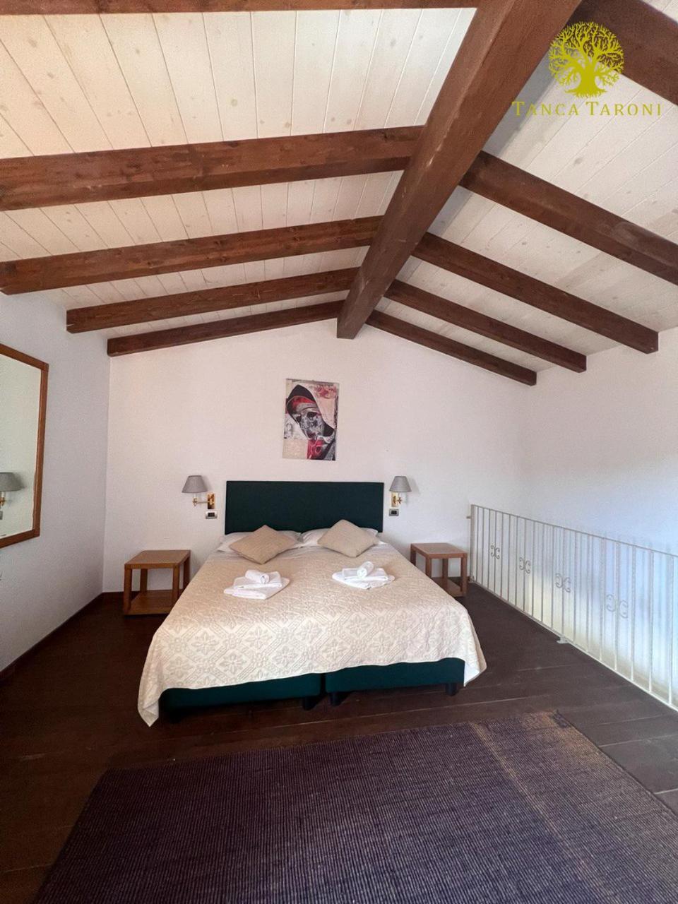 Agriturismo Bed And Breakfast Tanca Taroni 텔티 외부 사진