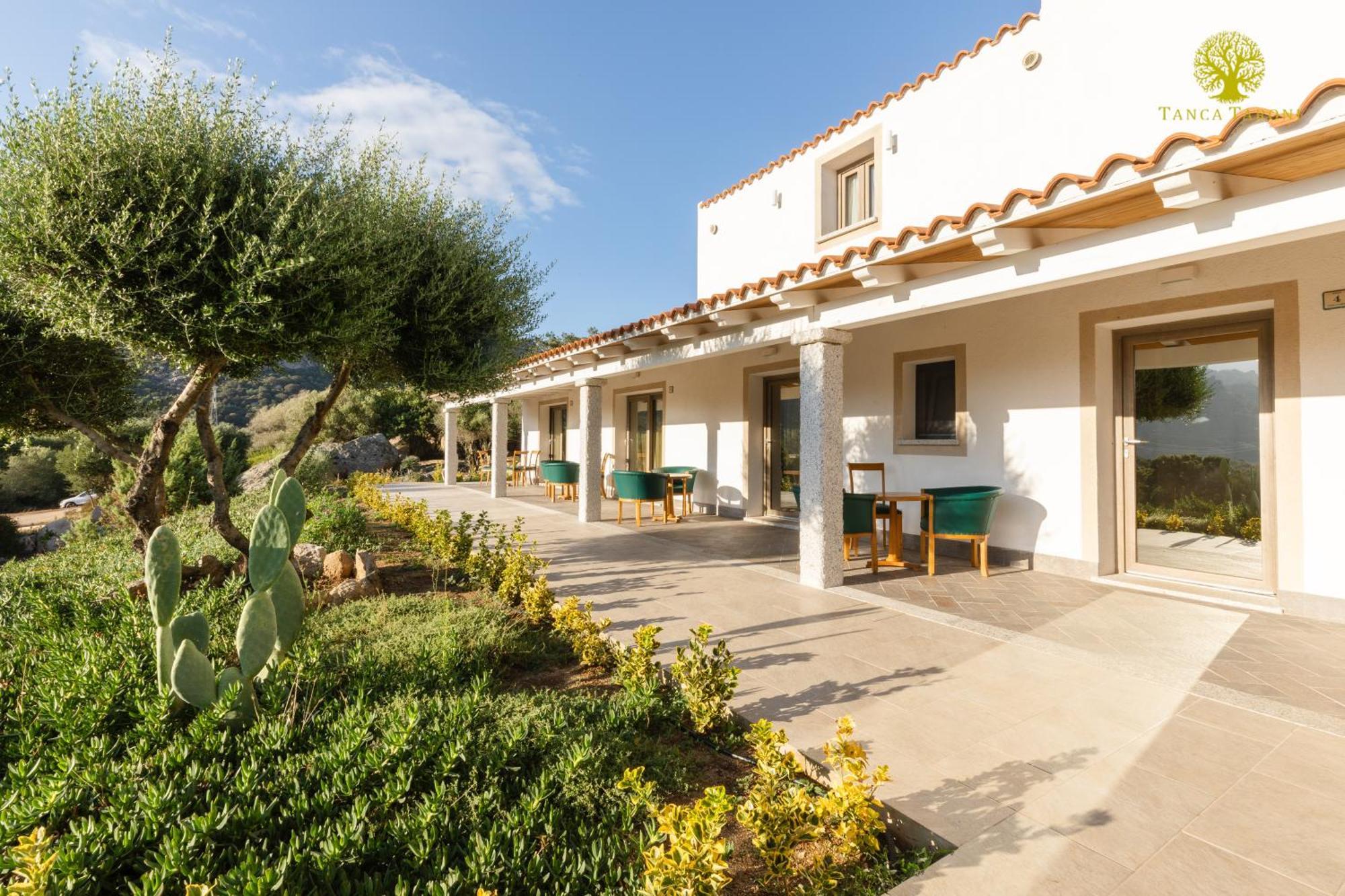 Agriturismo Bed And Breakfast Tanca Taroni 텔티 외부 사진